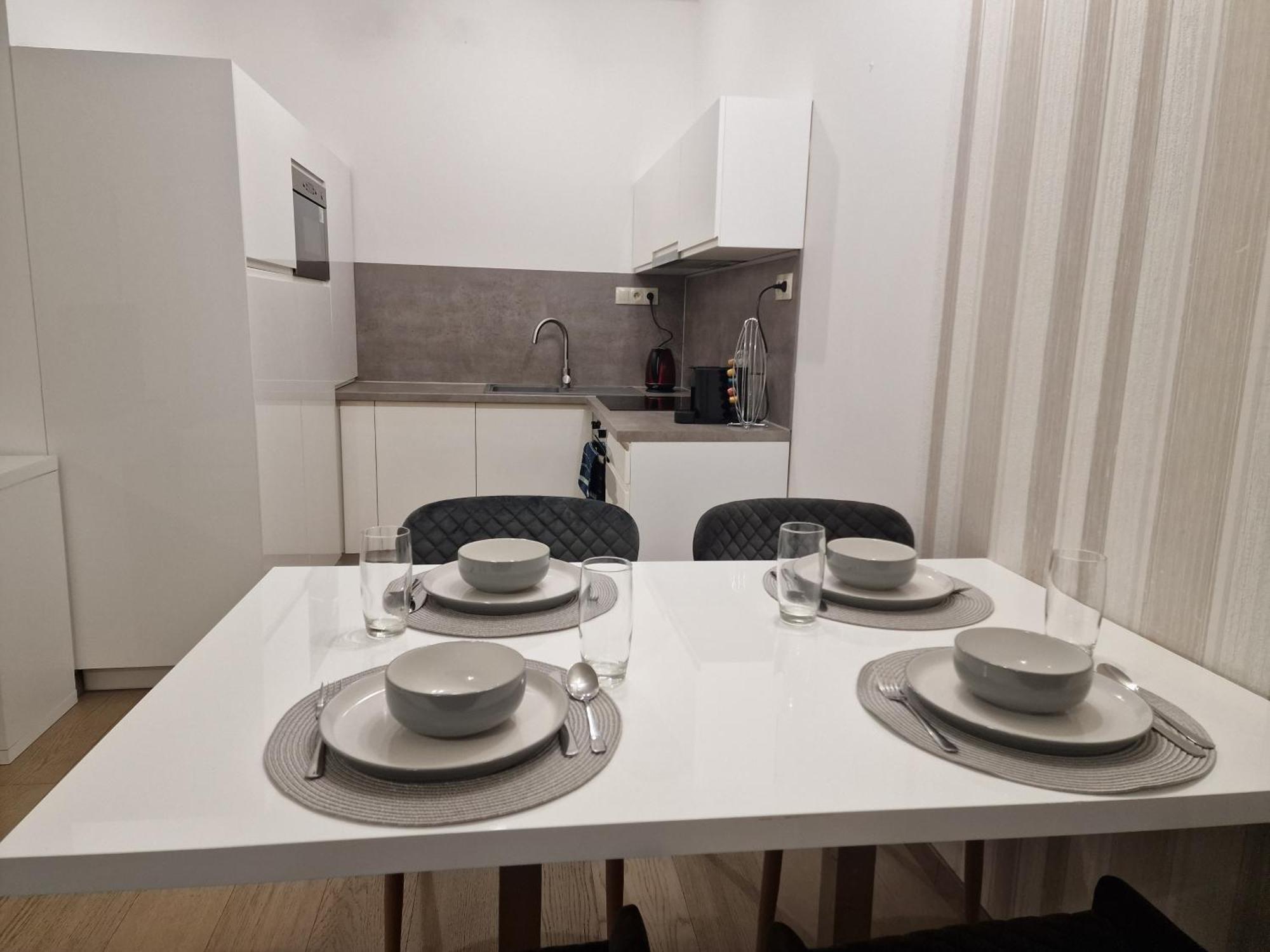 Stylish Panorama City Family Suite Bratislava Eksteriør billede