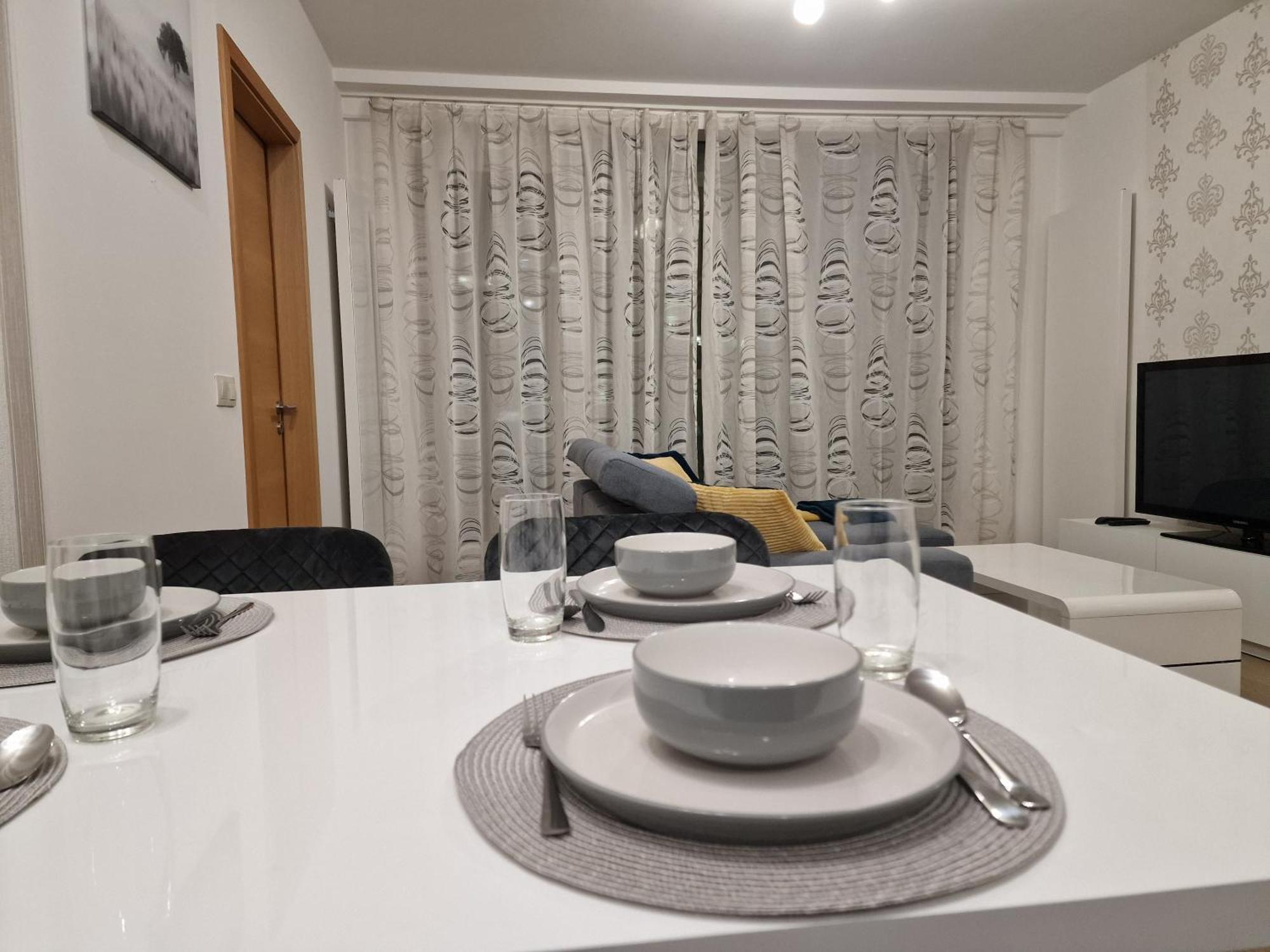 Stylish Panorama City Family Suite Bratislava Eksteriør billede